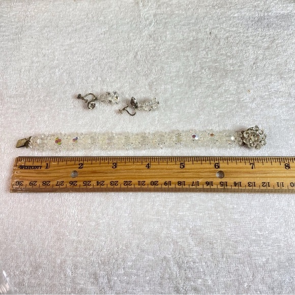 Vintage bracelet and matching earring set. - Picture 7 of 9